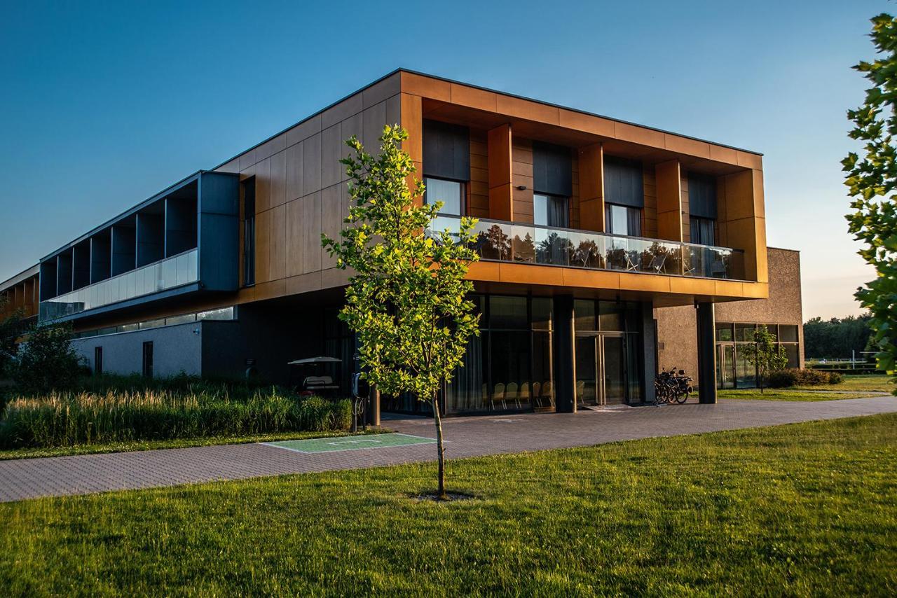 Hotel Bonifacio Spa&Sport Resort Sochocin Екстериор снимка