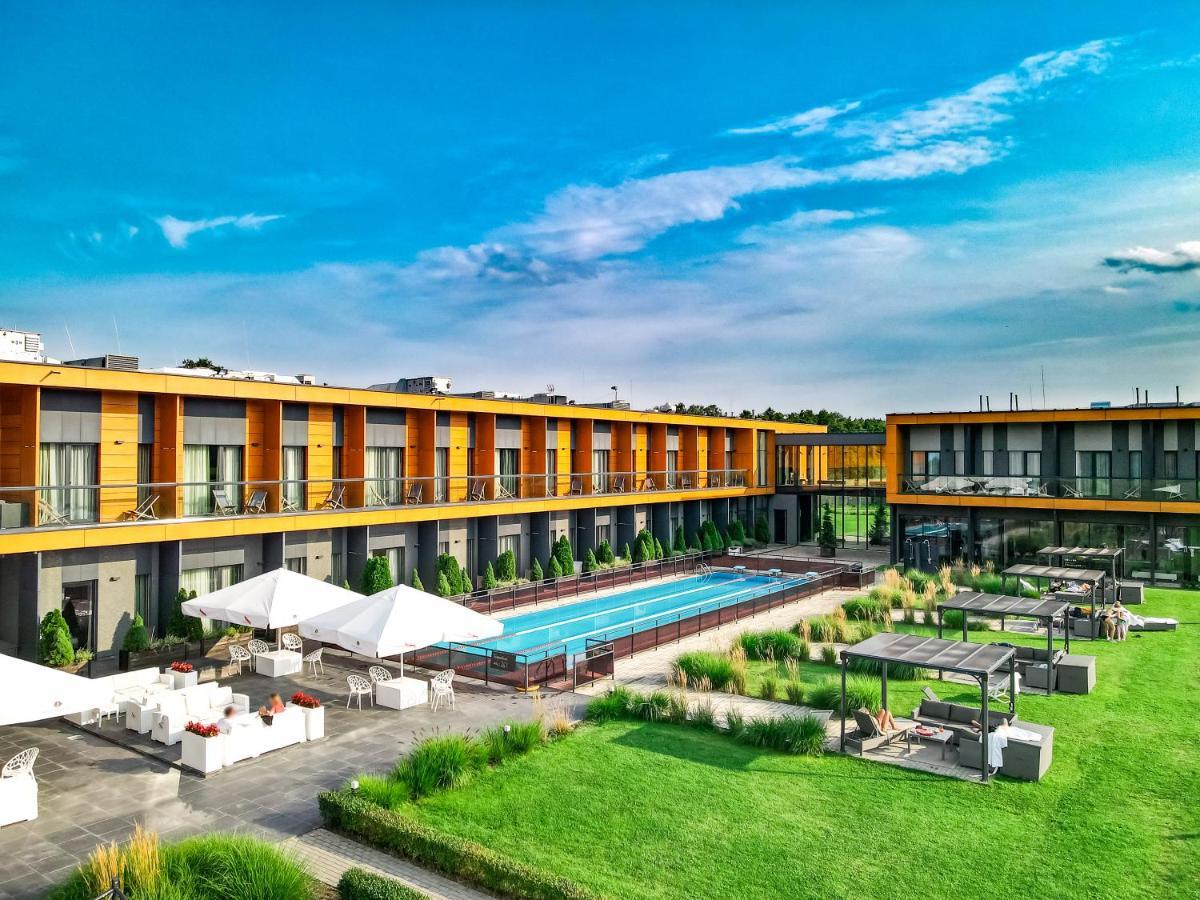 Hotel Bonifacio Spa&Sport Resort Sochocin Екстериор снимка