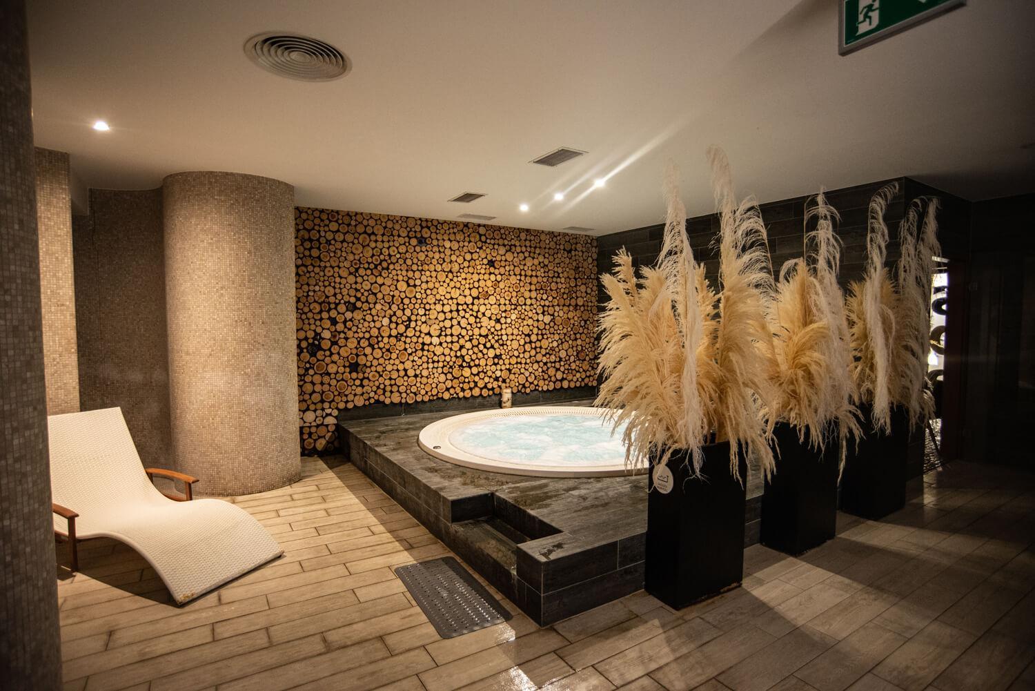 Hotel Bonifacio Spa&Sport Resort Sochocin Екстериор снимка