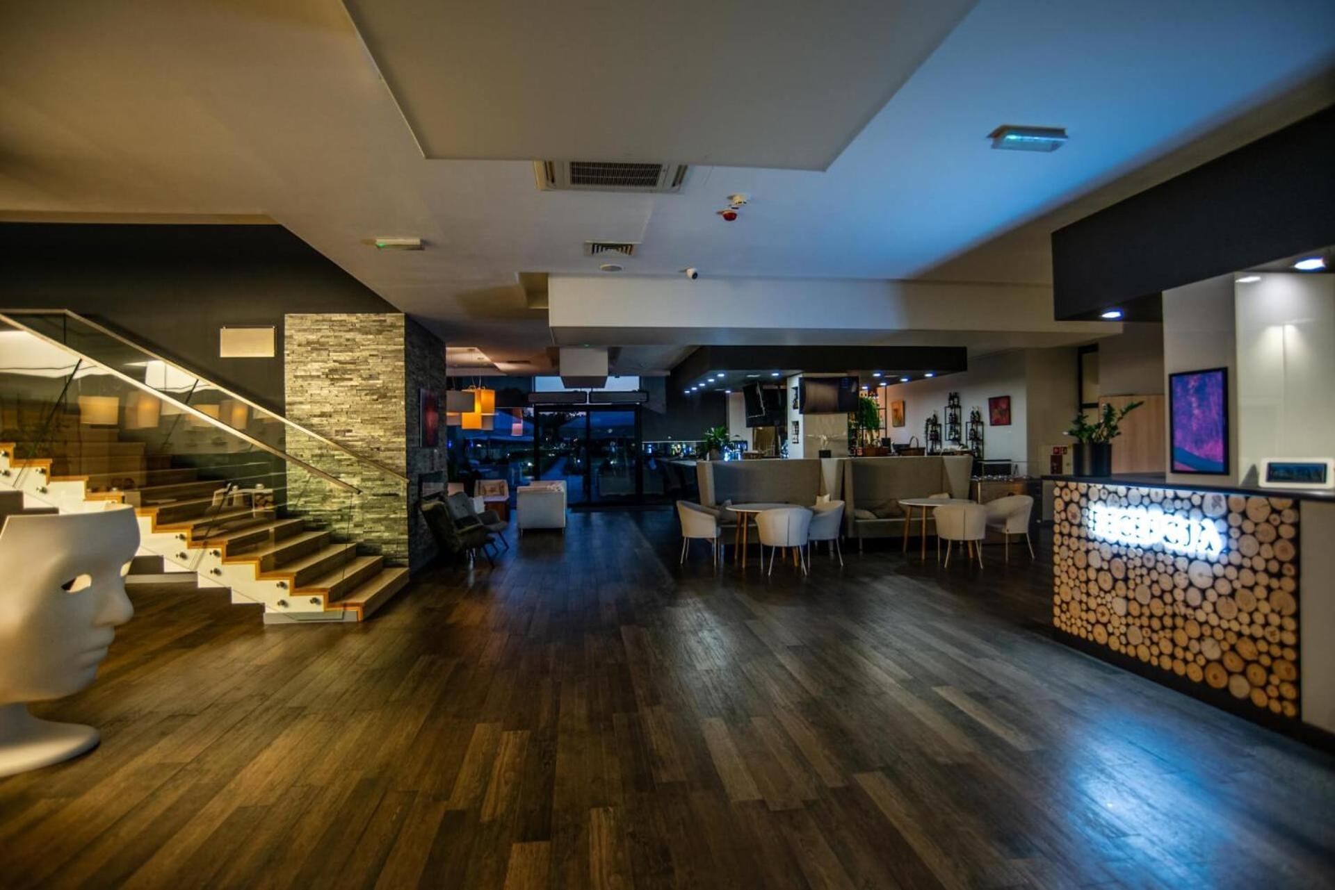 Hotel Bonifacio Spa&Sport Resort Sochocin Екстериор снимка